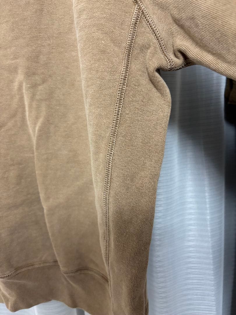 ハグオーワー＆レミレリーフスウェット