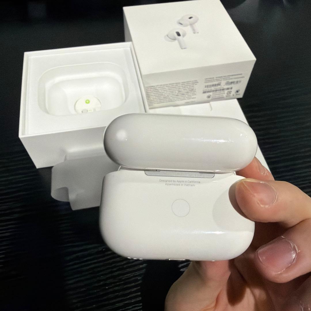 AirPods Pro第二世代 本体 充電ケース付き