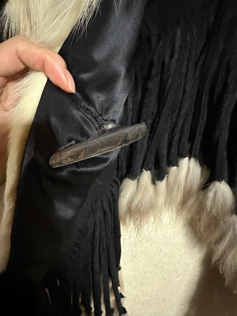 ファー ポンチョ・ケープコート 黒と白