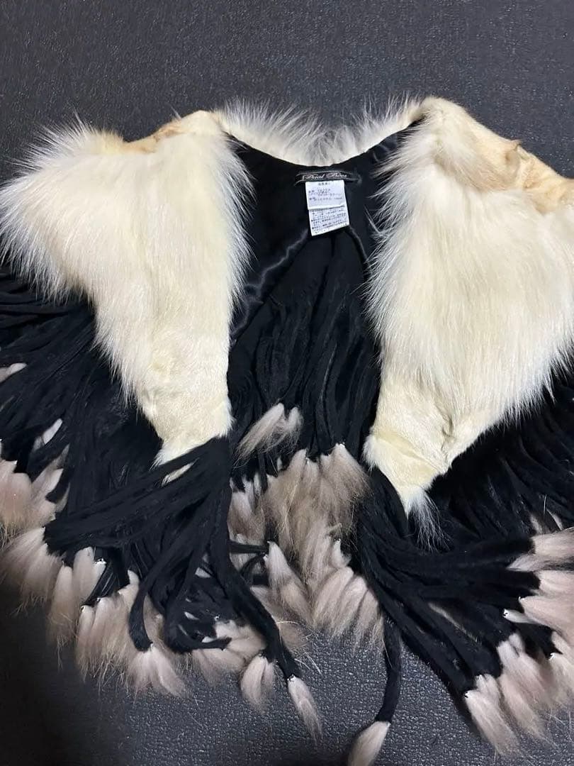 ファー ポンチョ・ケープコート 黒と白