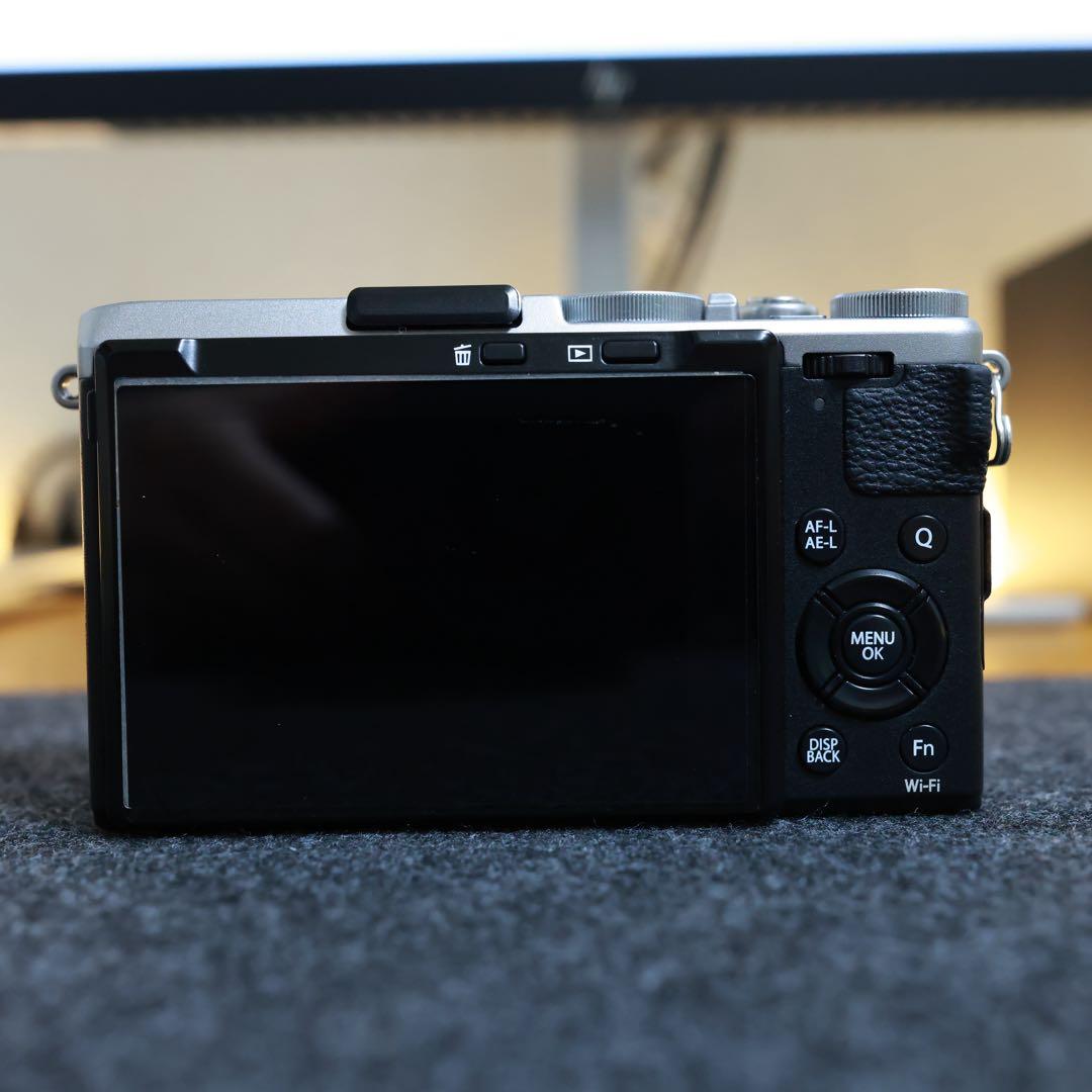 富士フィルム FUJIFILM X70 ≪付属品多数≫