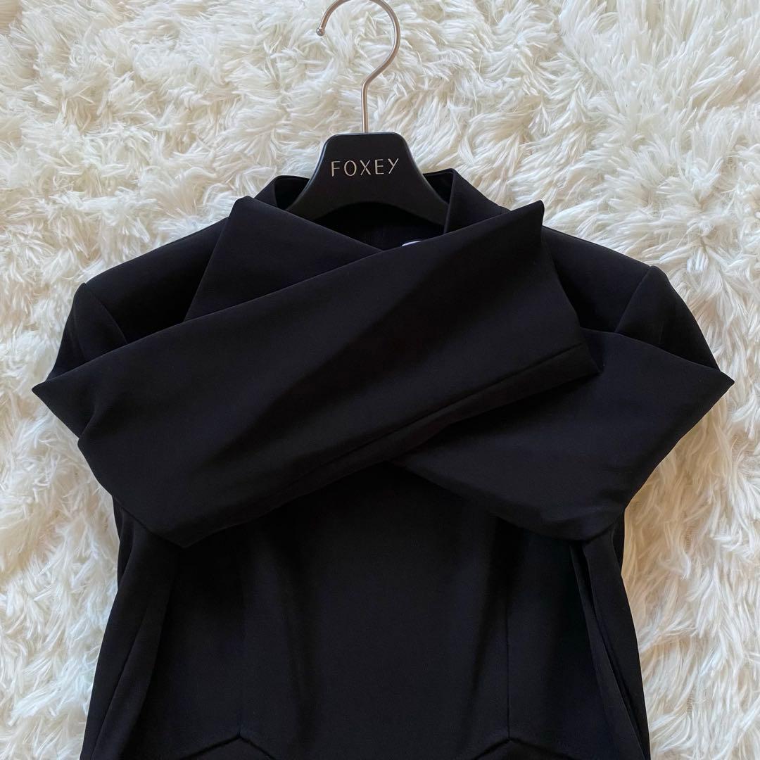 フォクシーニューヨーク　ワンピース　ハイネック　プリーツ　長袖　ブラック