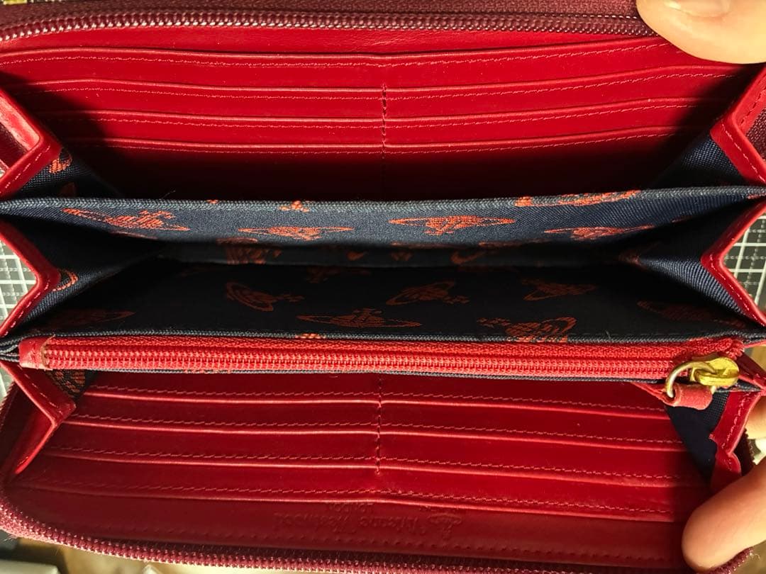 Vivienne Westwood ラウンドジッパー 長財布