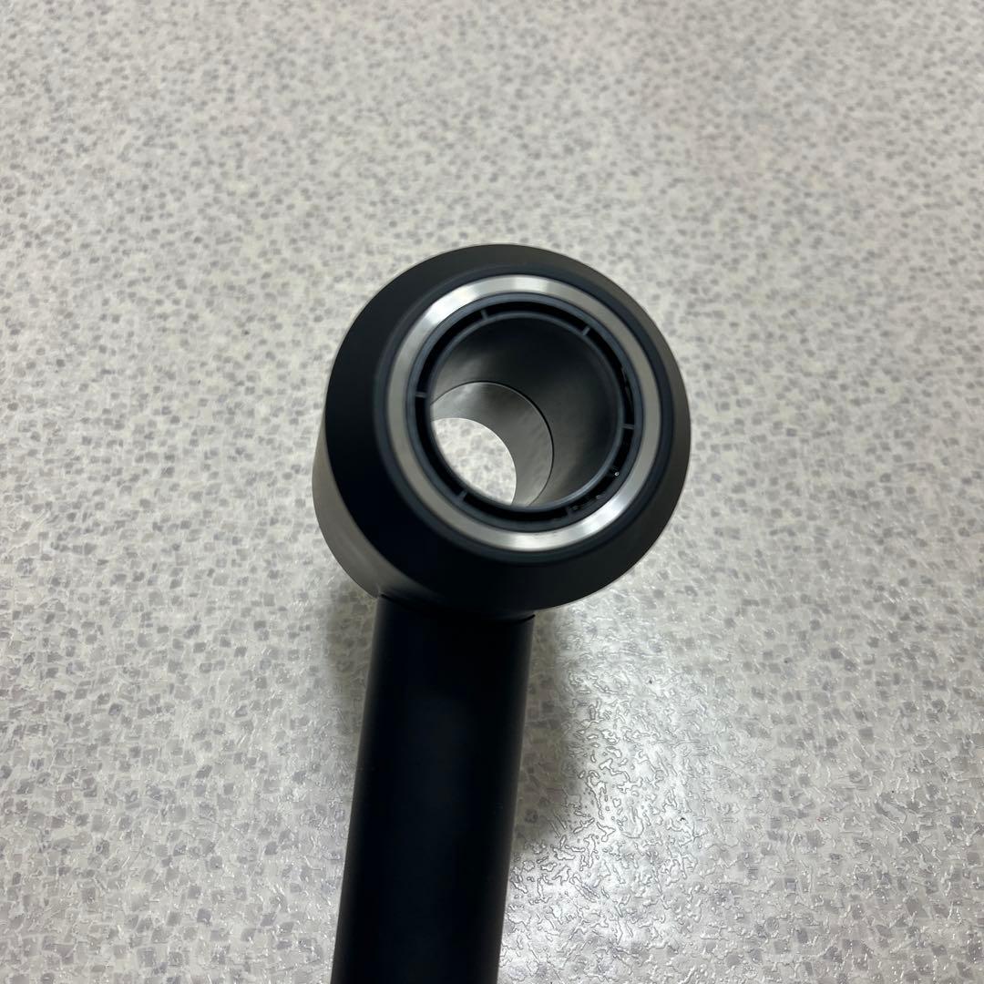 ほぼ未使用品 ダイソン ドライヤーHD08ULFBBNENT