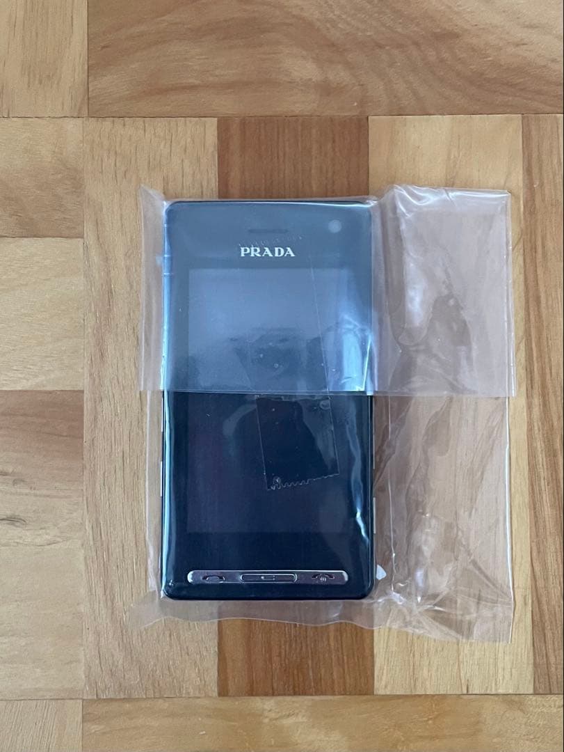 PHS本体 PRADA Phone by LG FOMA L852i