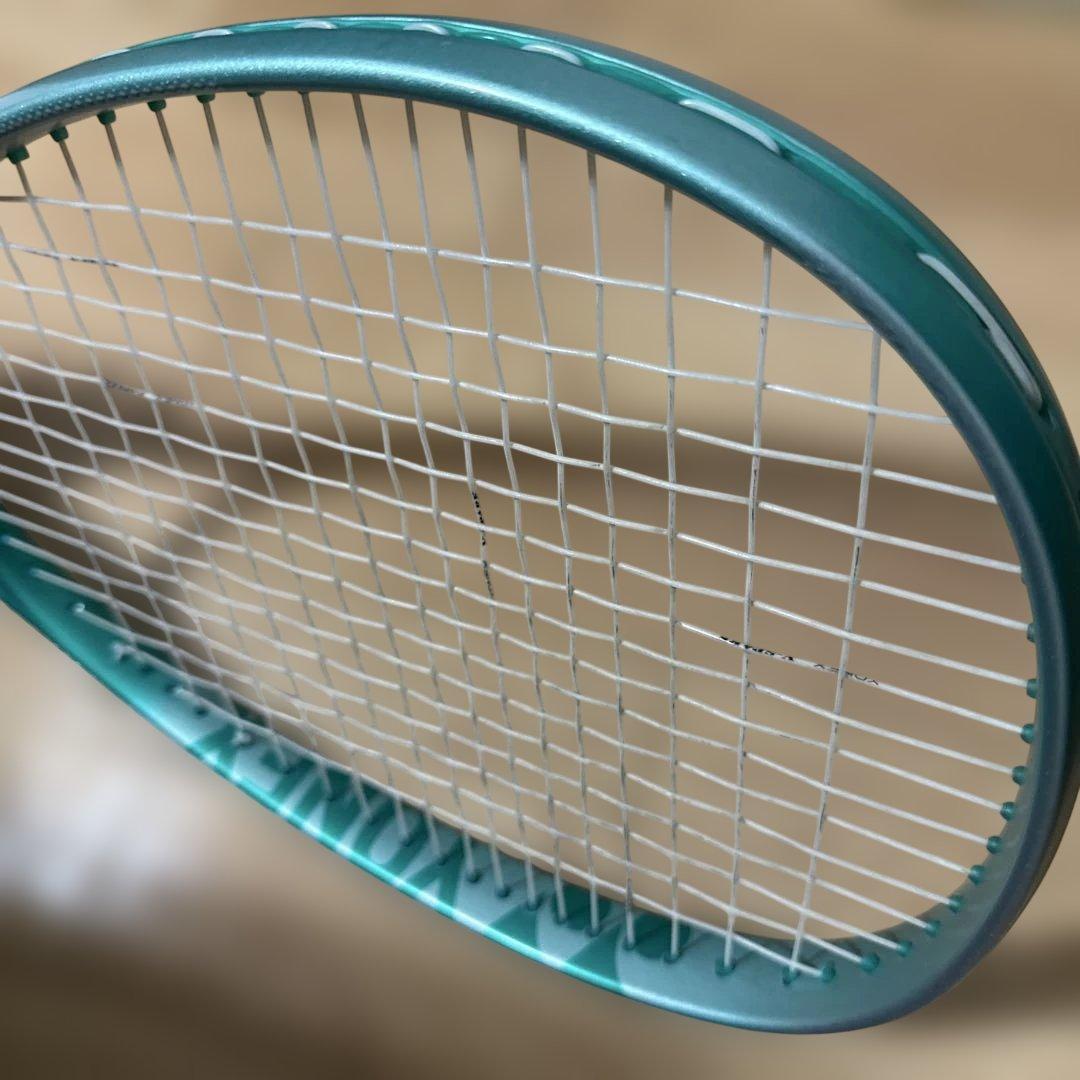 dragonです　美品　ヨネックス　ボルトレイジ７Ｖ　02-VR7V