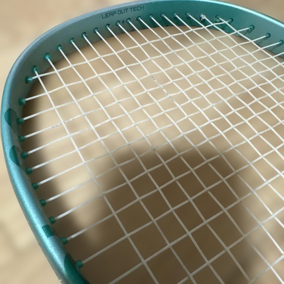 dragonです　美品　ヨネックス　ボルトレイジ７Ｖ　02-VR7V