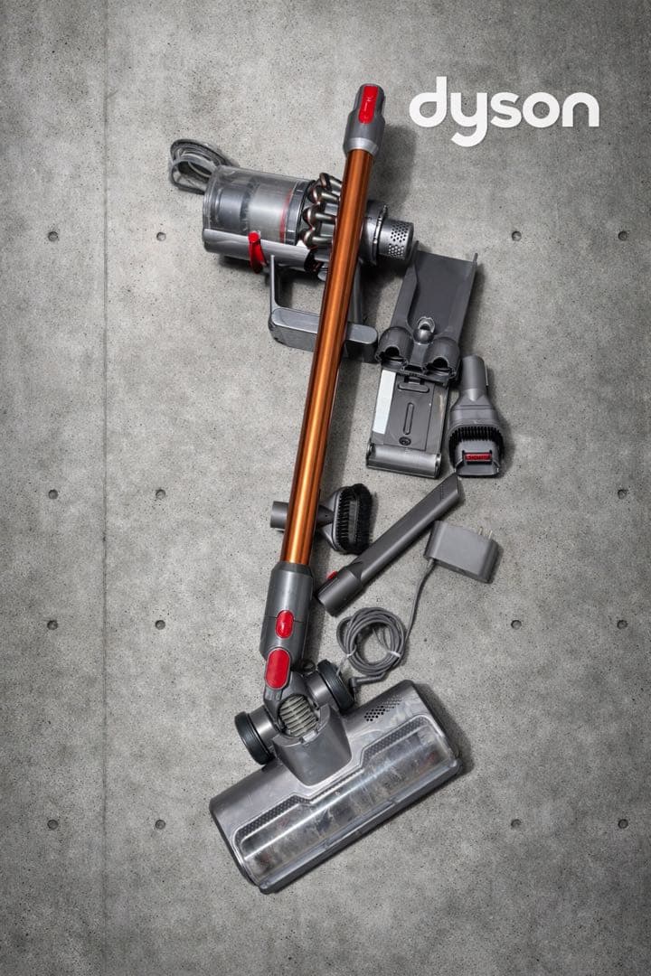 【動作品】ダイソン　SV12コードレスクリーナー