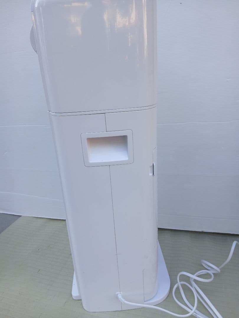 アイリスオーヤマ・サーキュレーター衣類乾燥除湿機・IJDCーN80ーW