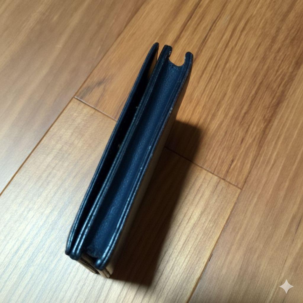 本日限定価格 あんしん鑑定）LOEWE シープスキン ケース ネイビーブルー