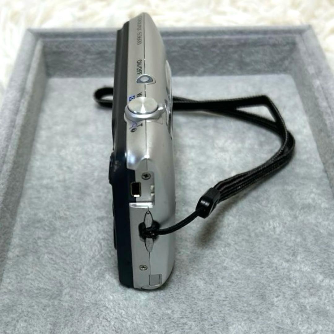 Nikon ニコン COOLPIX S3600 シルバー コンデジ