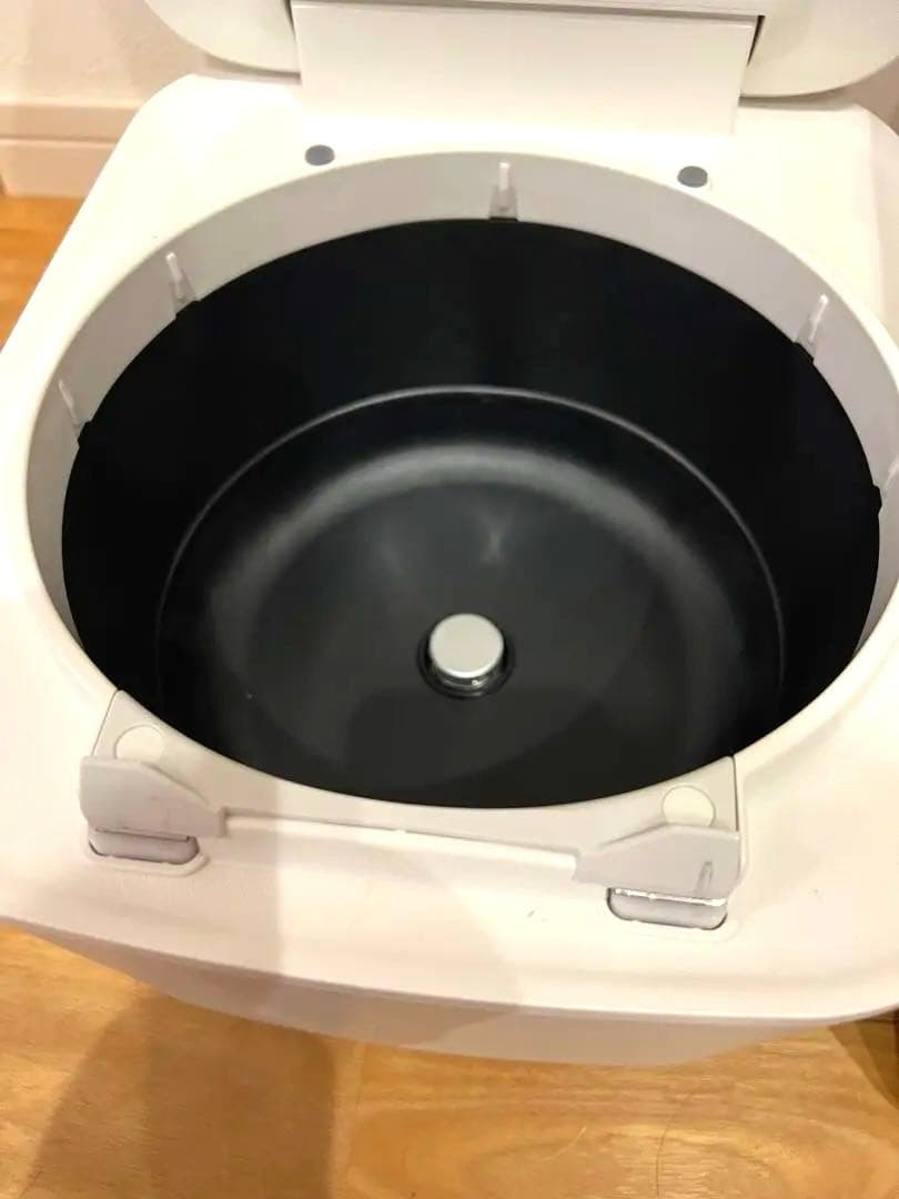 最新【２回のみ使用】5.5合 高級 圧力 IH 炊飯器