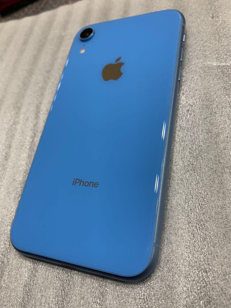 Apple iPhone XR ブルー 本体　香港版A2108 箱　備品付　美品
