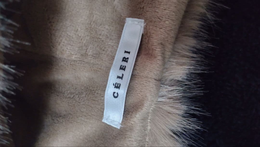 新品deuxieme classeCELERI/セルリFUR BALACLAVA