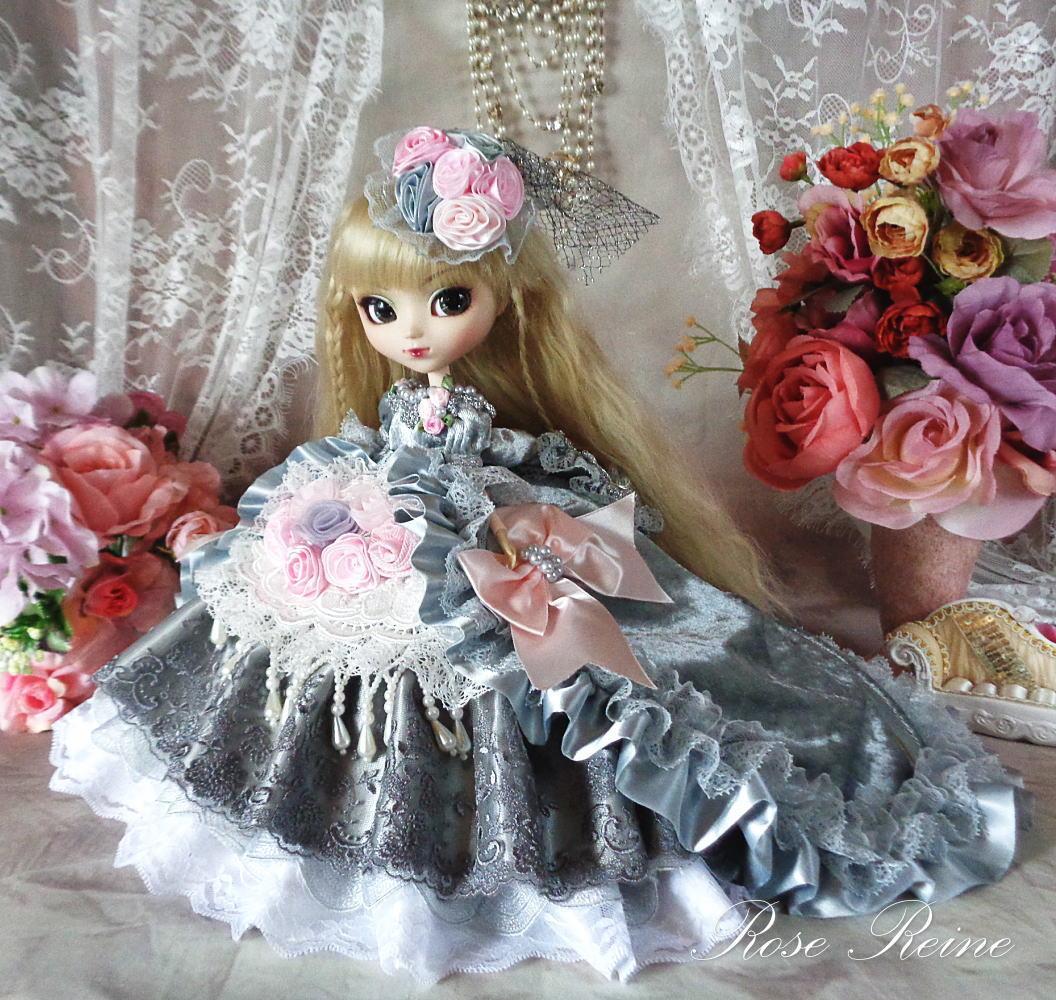 ★初売りセール エリザベス王妃 シルバーグレーのエレガントオーバートレーンドレス