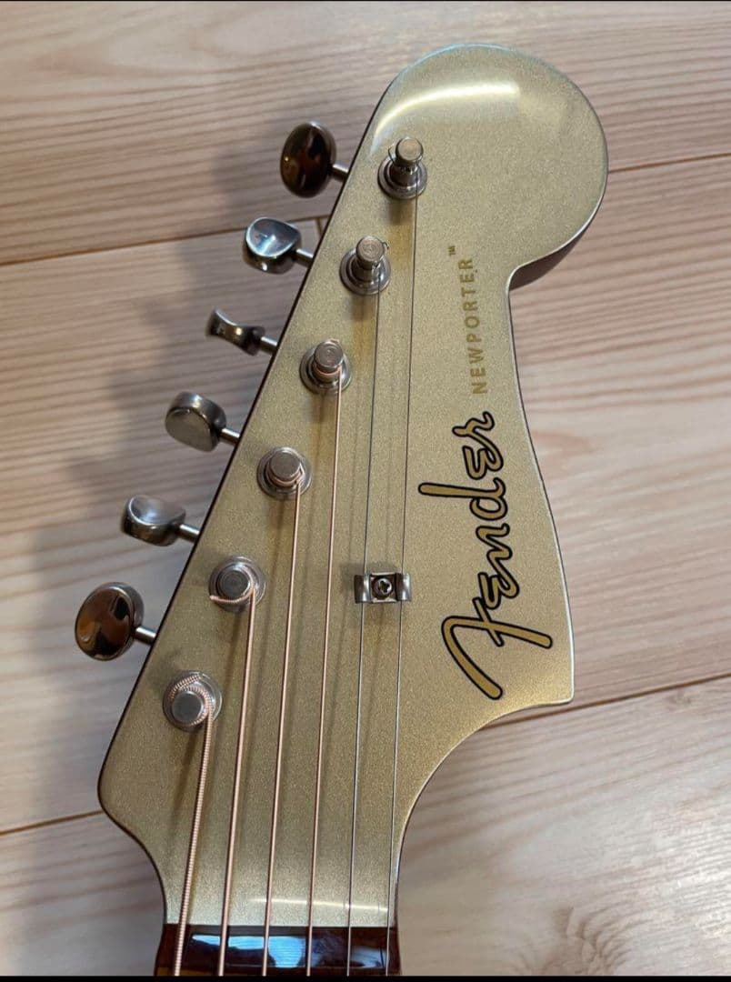 Fenderエレアコ　シャンパンゴールド