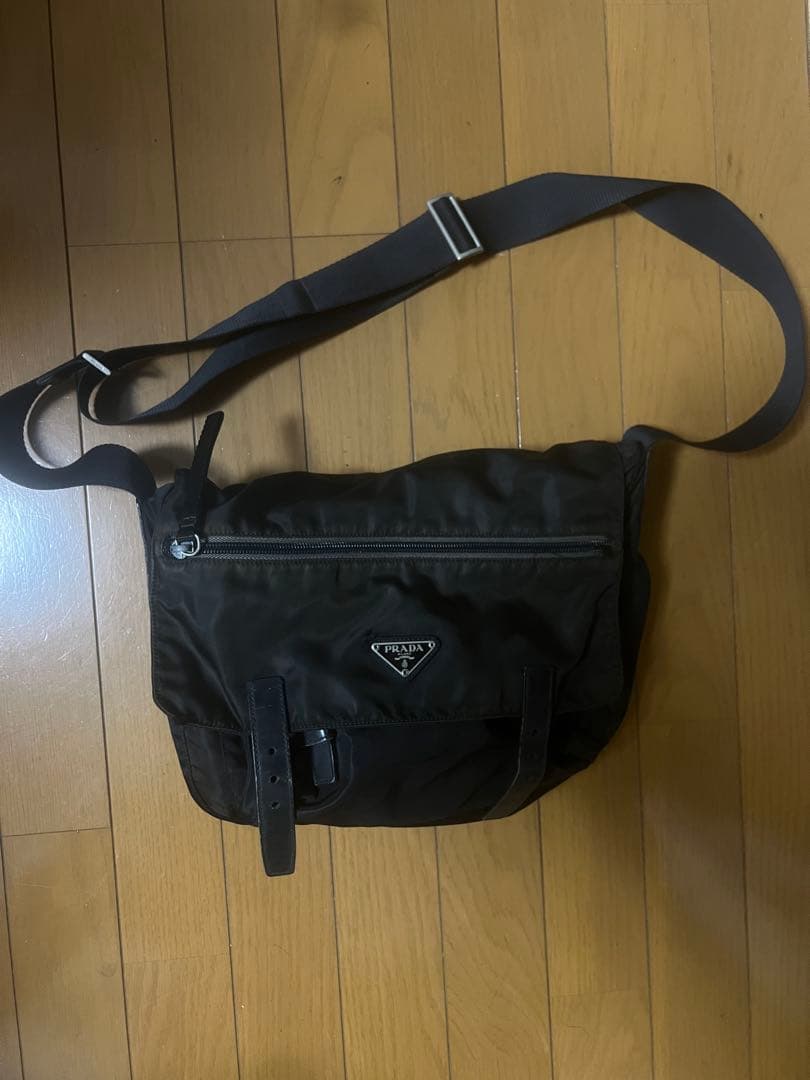 PRADA ショルダーバッグ ブラック