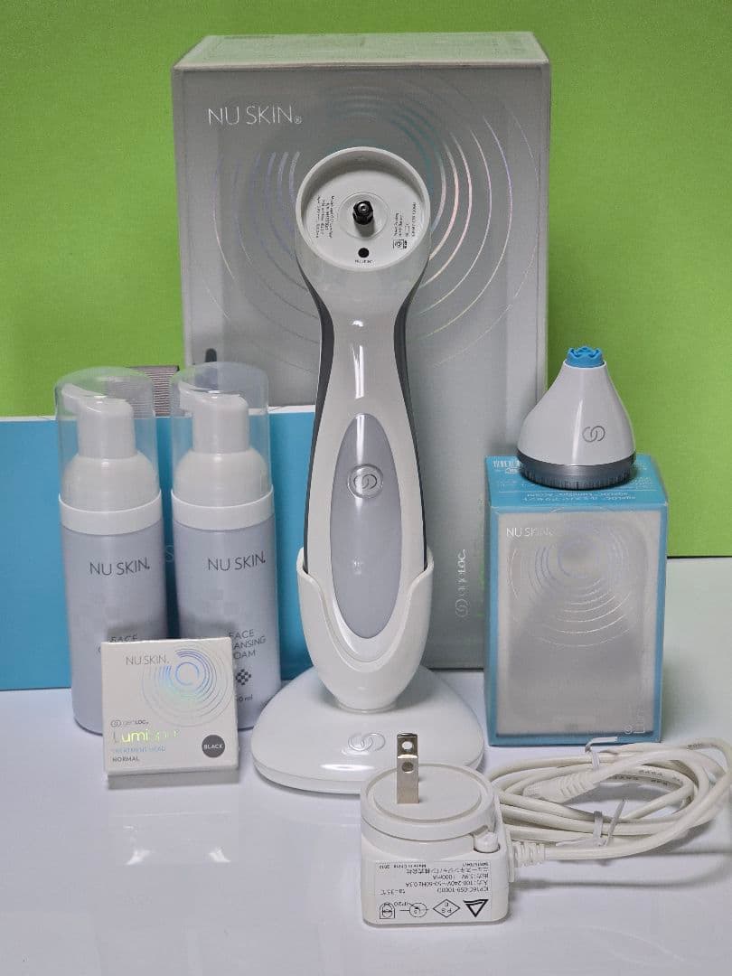 ニュースキンgenLOC ルミスパセット クレンジングフォーム2点