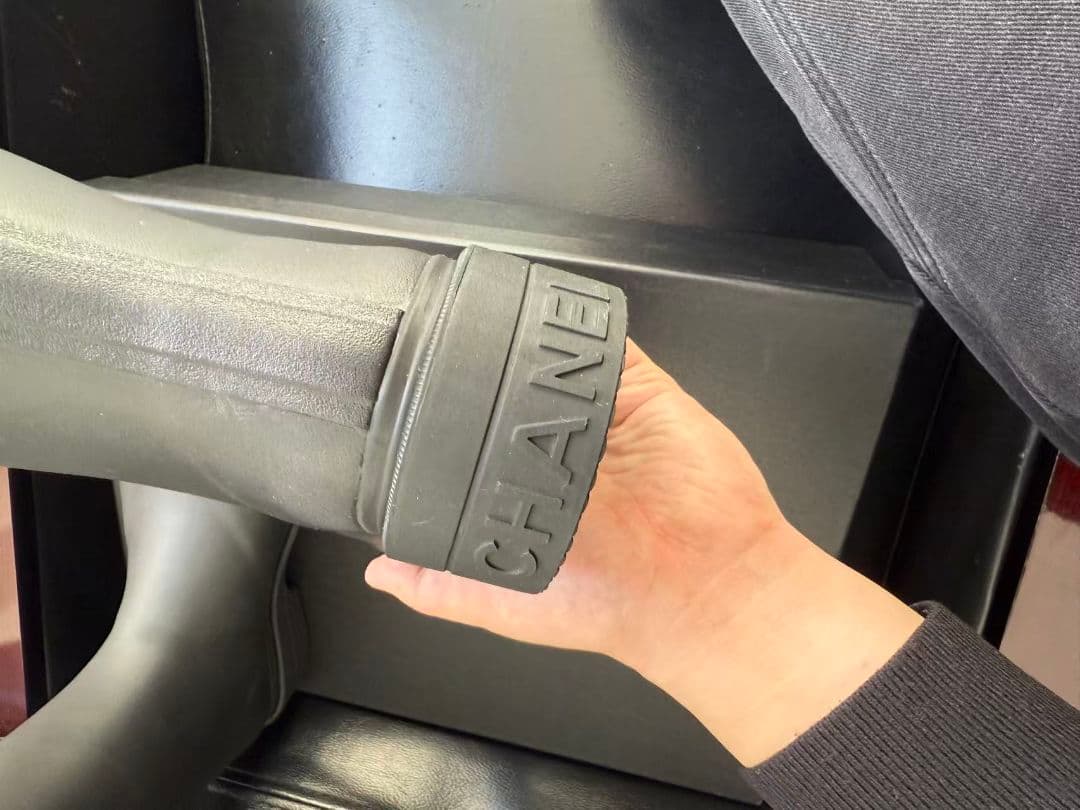 CHANEL ブラック 長靴 CCロゴ付き 新品同様