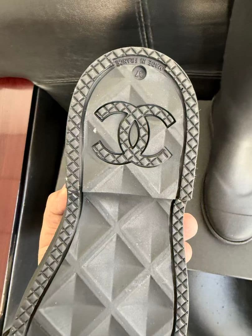 CHANEL ブラック 長靴 CCロゴ付き 新品同様