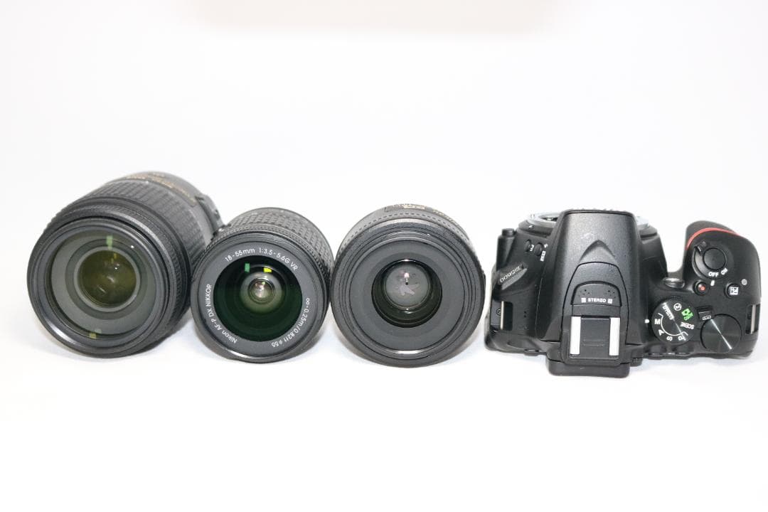 ⭐シリーズ最新！Nikon D5600 ⭐超望遠トリプルキット⭐一眼レフ