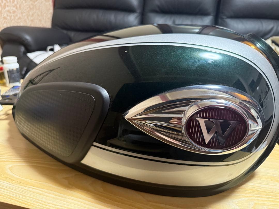 カワサキ W800 純正タンク（EJ800E）