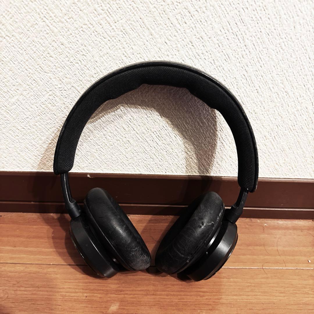 Bang & Olufsenワイヤレスヘッドホン BeoplayHX Black