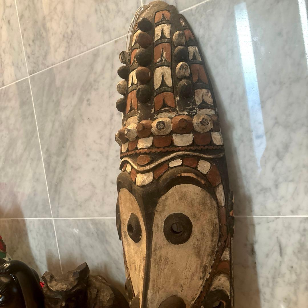 パプアニューギニア アンティーク存在感が半端ない木彫り特大、民藝の仮面アート
