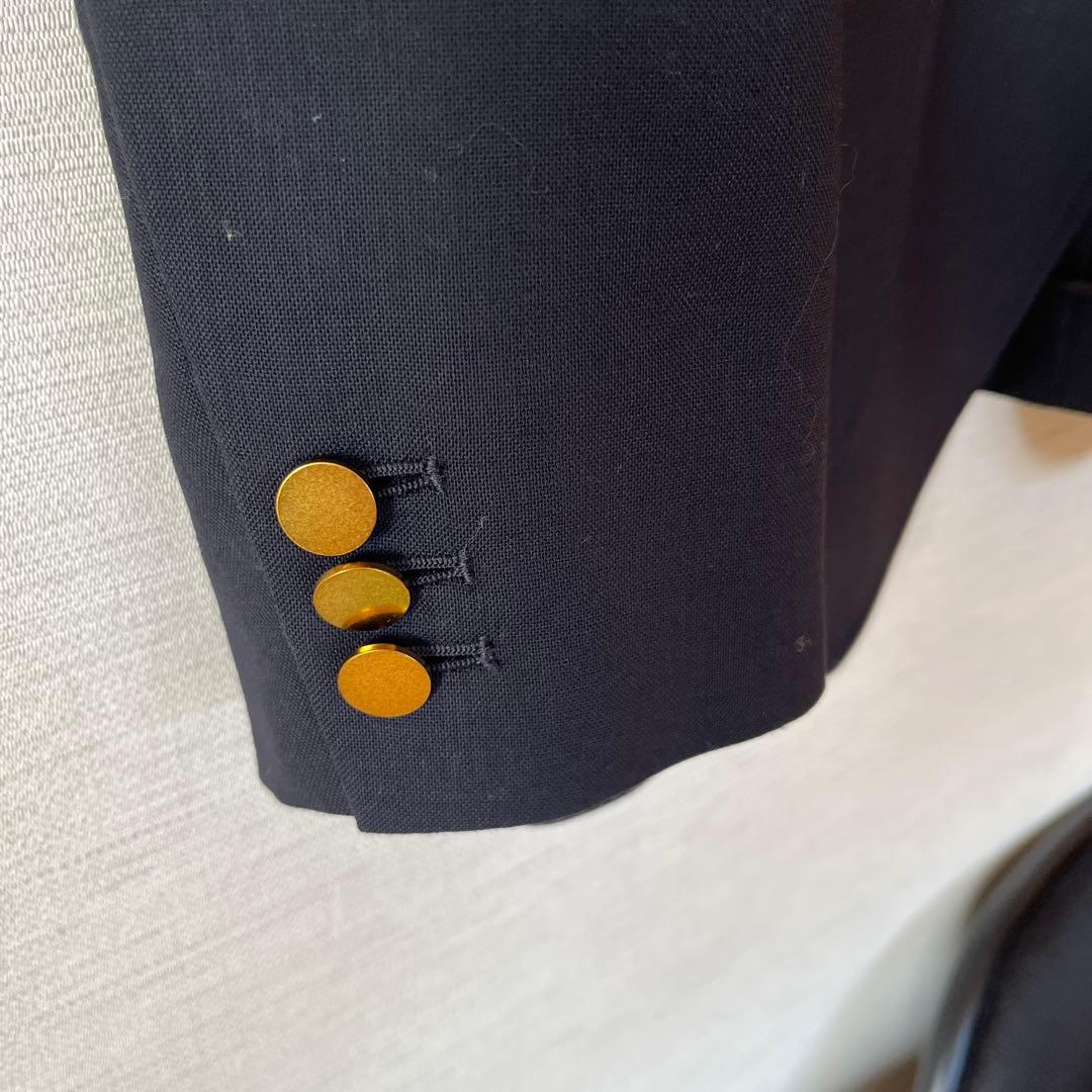 トゥモローランド　マカフィー　紺のテーラードジャケット40 コンパクトなサイズ感