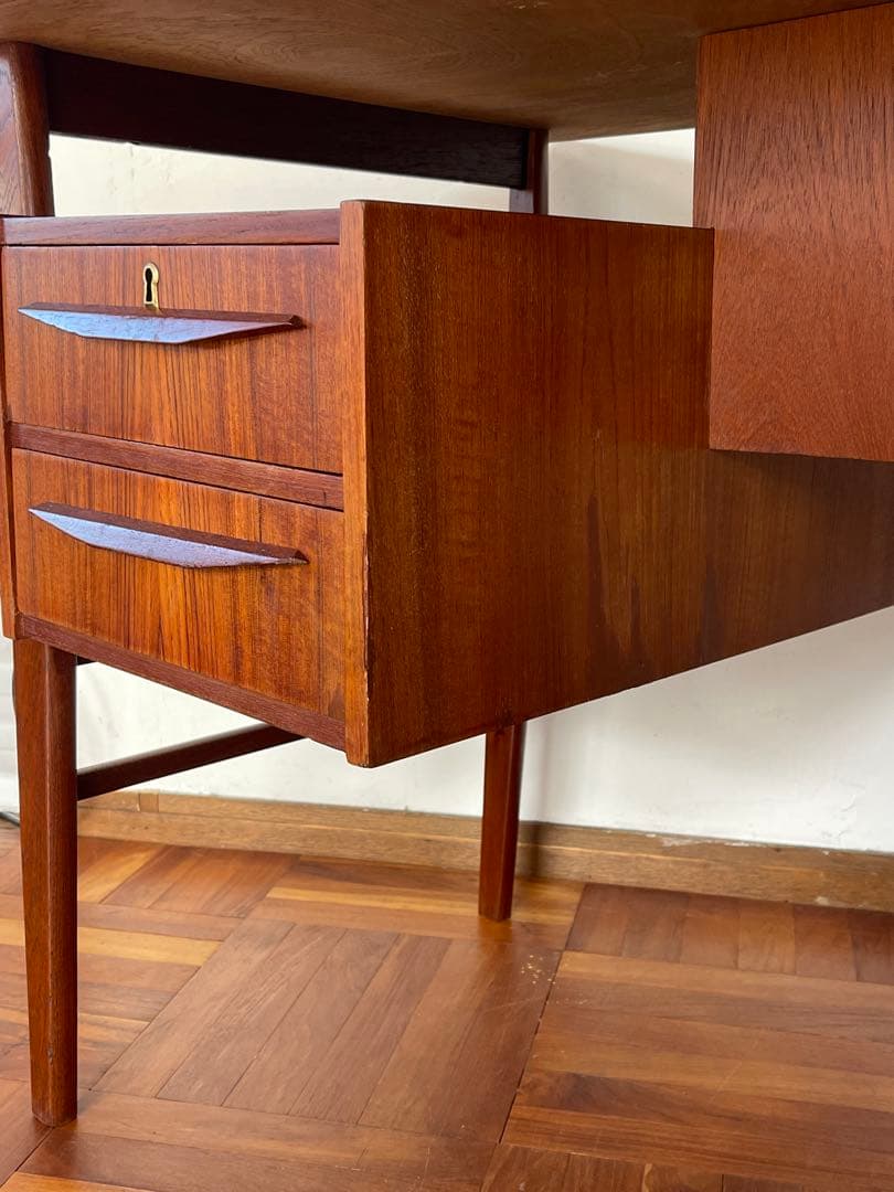 北欧 デンマーク ヴィンテージ チーク オイルフィニッシュ 両袖 デスク