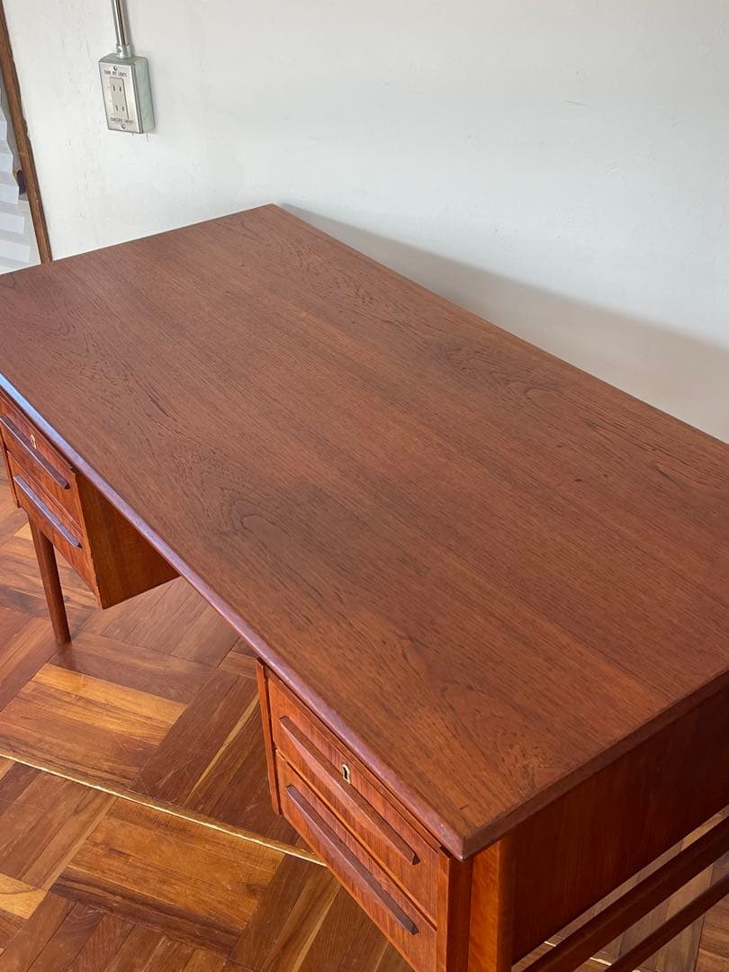北欧 デンマーク ヴィンテージ チーク オイルフィニッシュ 両袖 デスク