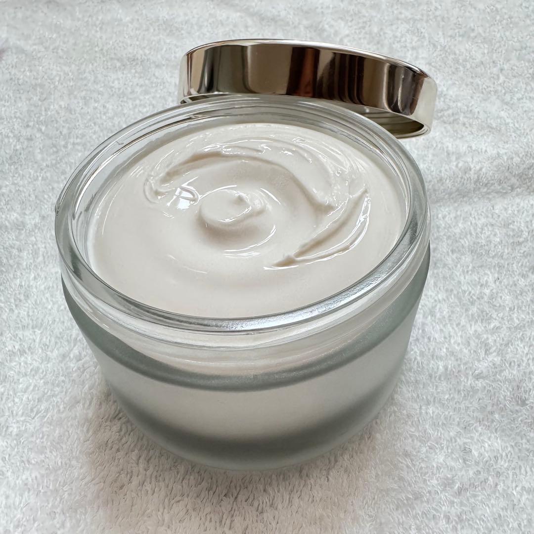 パフュームド ボディクリーム 《バレニア》 200ml 箱無し 未使用品