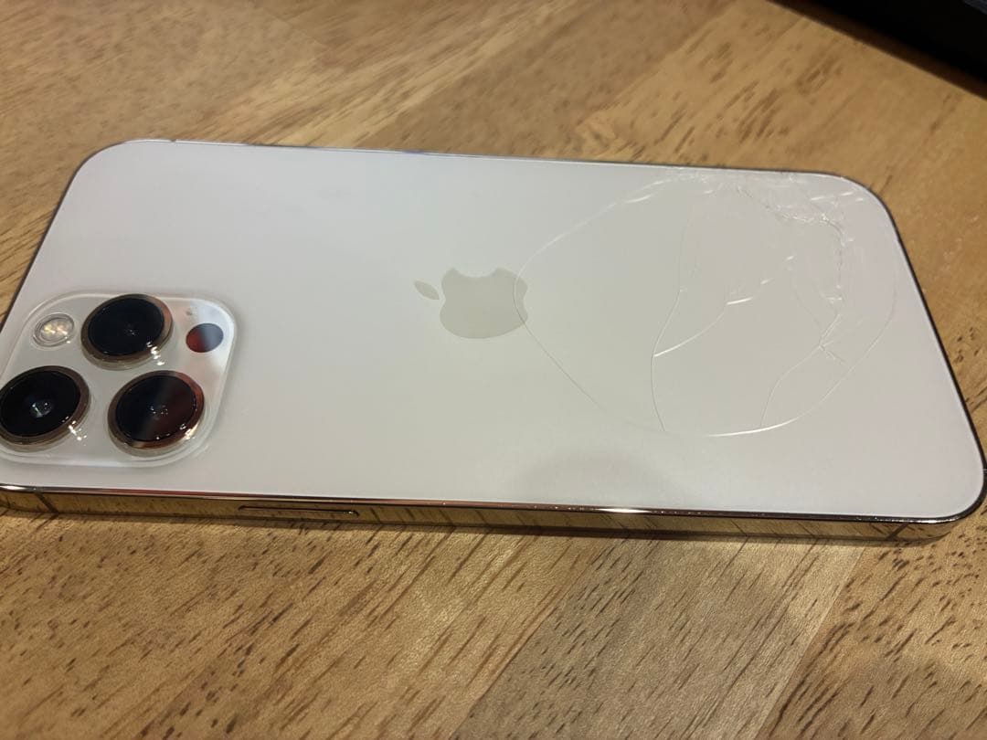 iPhone 12 Pro Max本体