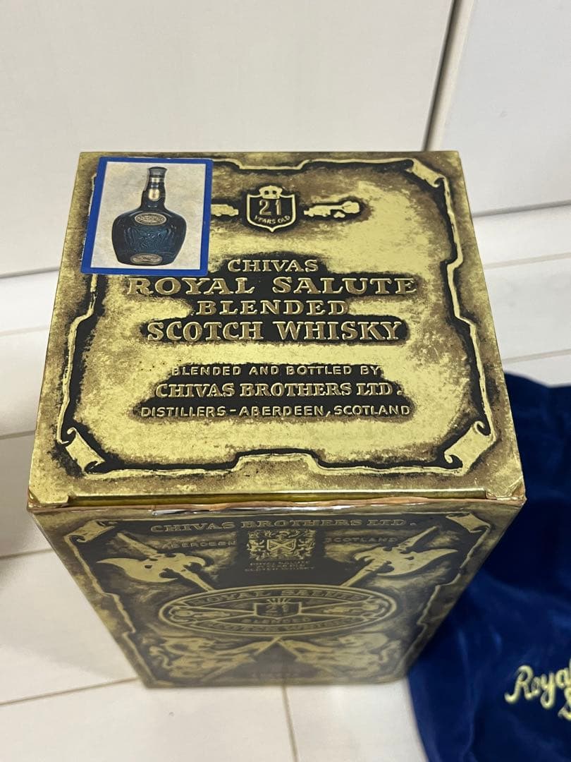 Nikka The Blend of Nikka & ローヤル　サルートのセット