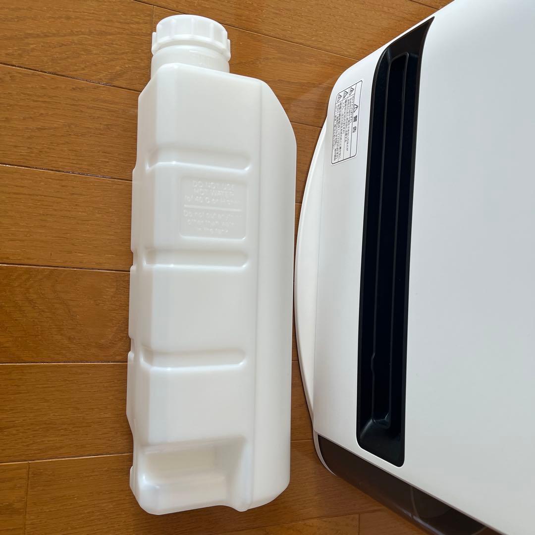 SHARP加湿セラミックファンヒーターHX-SK12-W 2023年製