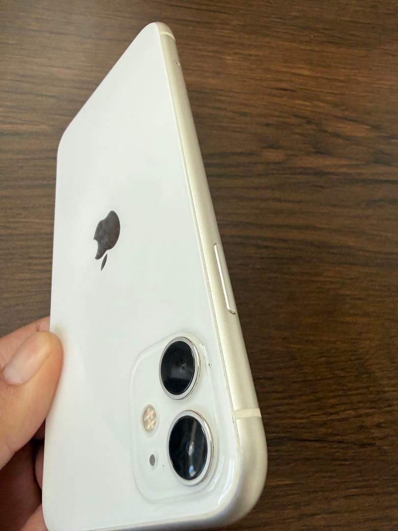 Apple iPhone 11 ホワイト 本体　128GB