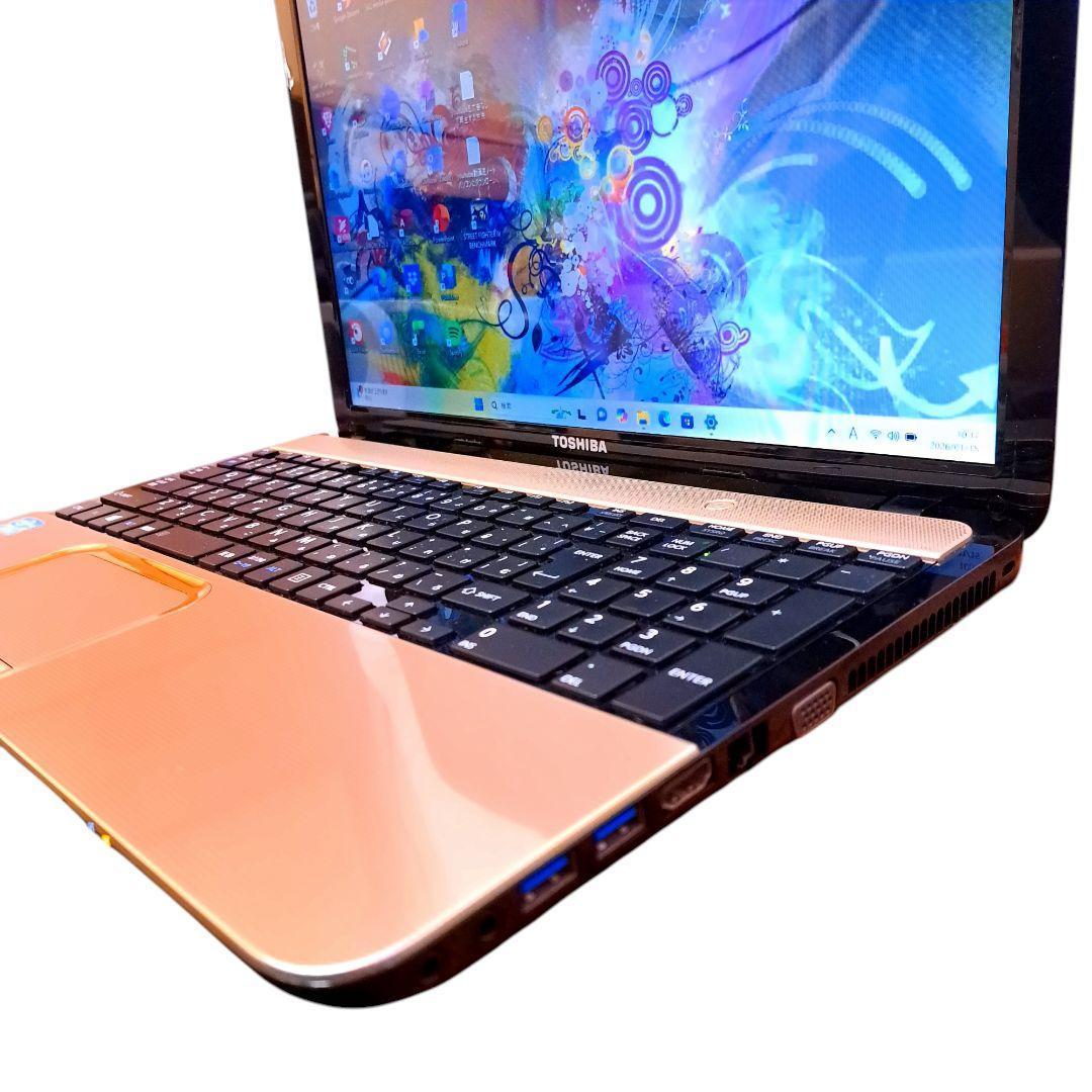 ゴールド Windows11 オフィス付き i7 16GB SSD 15インチ