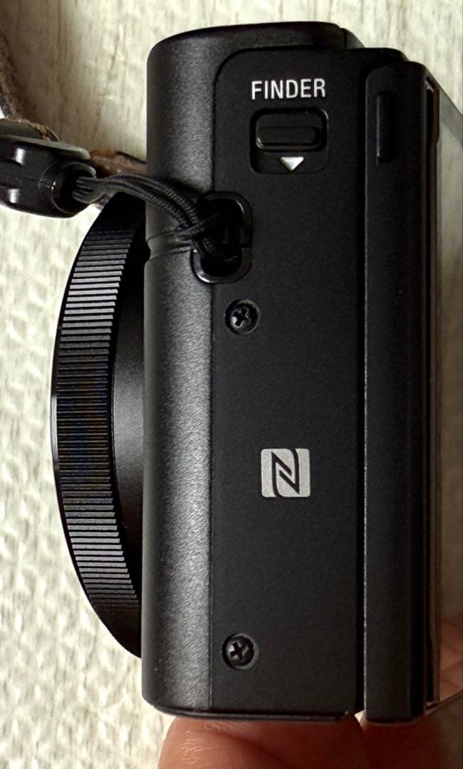 SONY DSC RX100M3 本体と付属品 バッテリー3個、充電器、ケース付