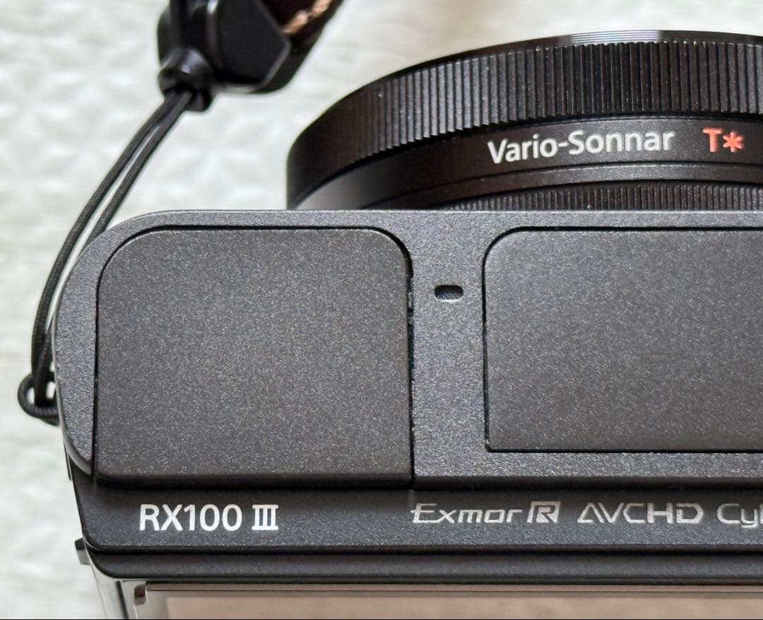 SONY DSC RX100M3 本体と付属品 バッテリー3個、充電器、ケース付