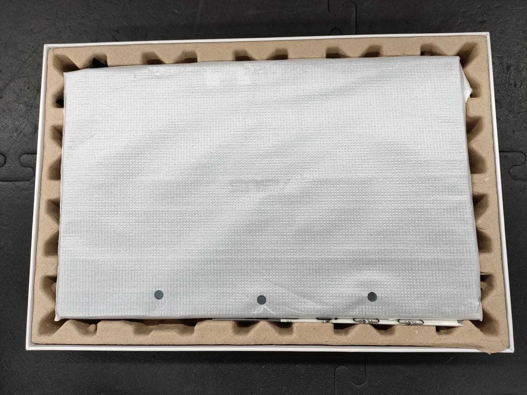 モバイルディスプレイ　ASUS ZenScreen Go (MB16AP)