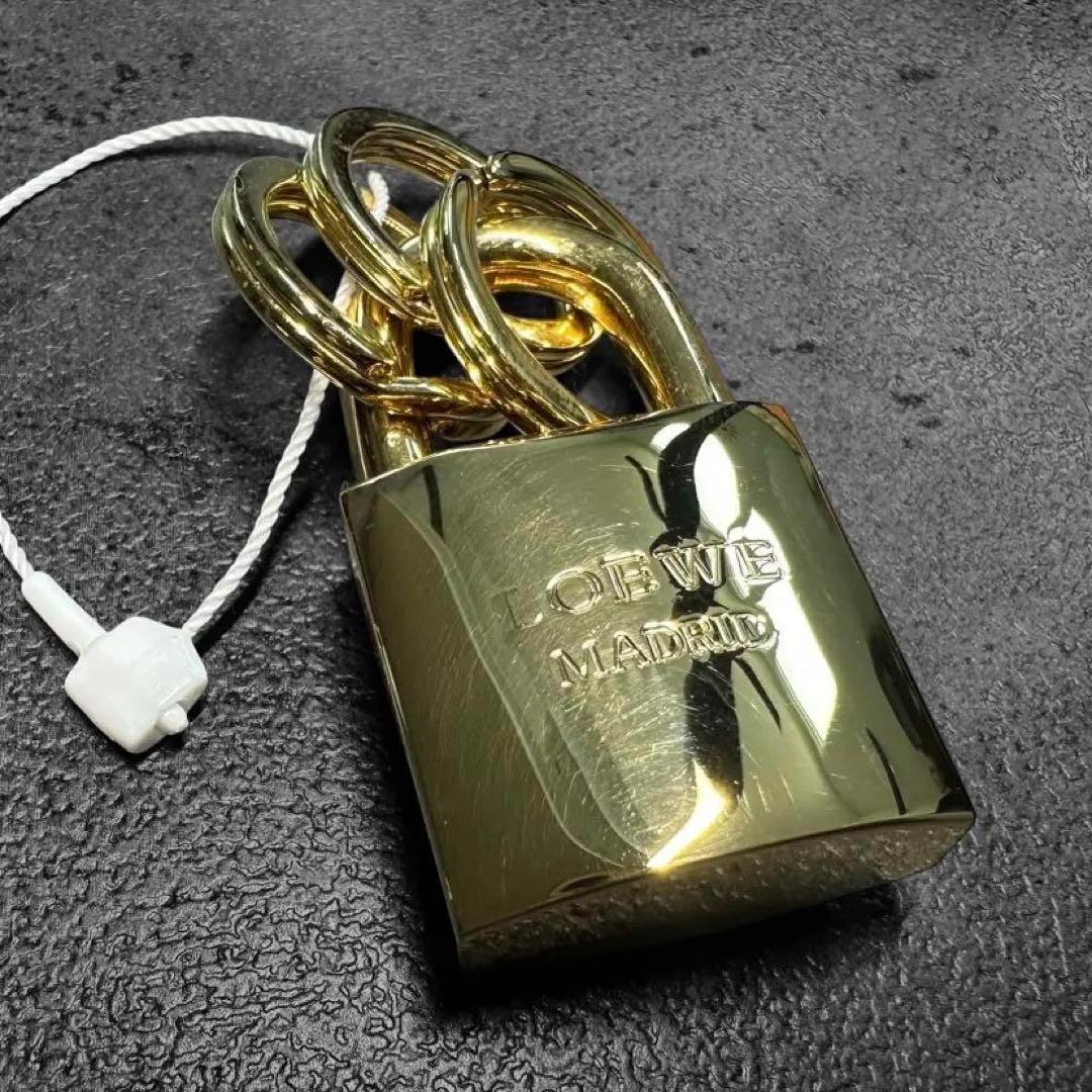 希少✨LOEWE 南京錠型　アナグラム　チャーム　キーリング　キーホルダー