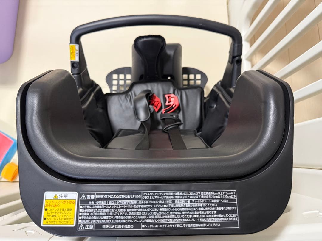 【新品・未使用】Panasonicプレミアムリヤチャイルドシートと専用キャリヤ
