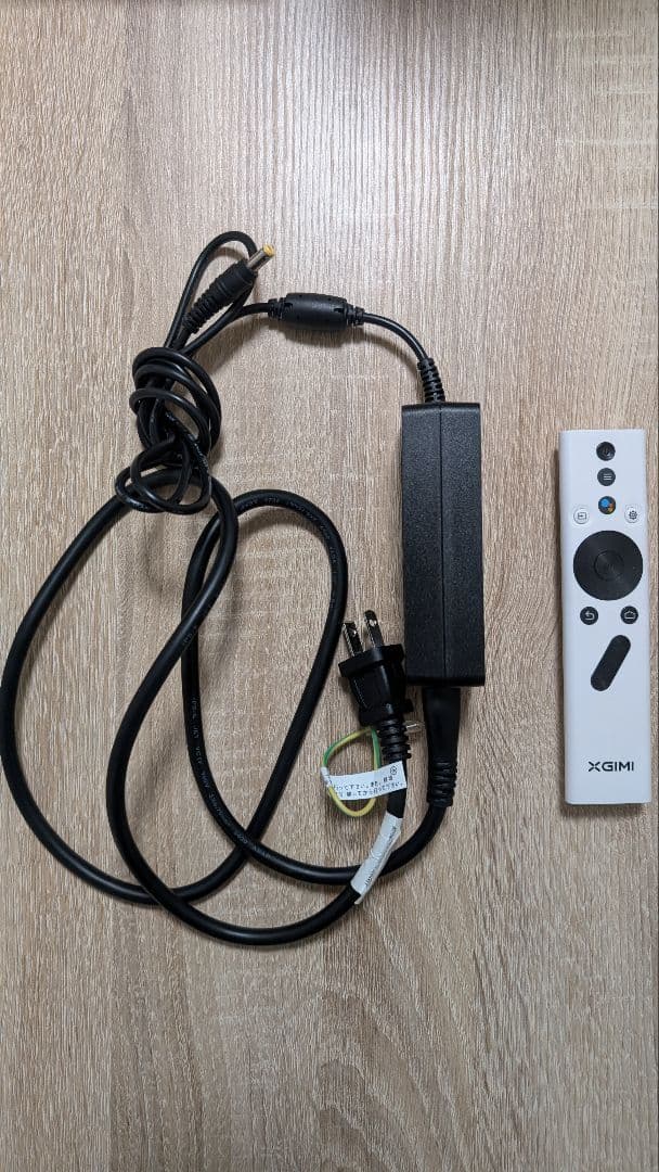 xgimi mogo pro +　アンドロイドTV プロジェクター　ケース付き