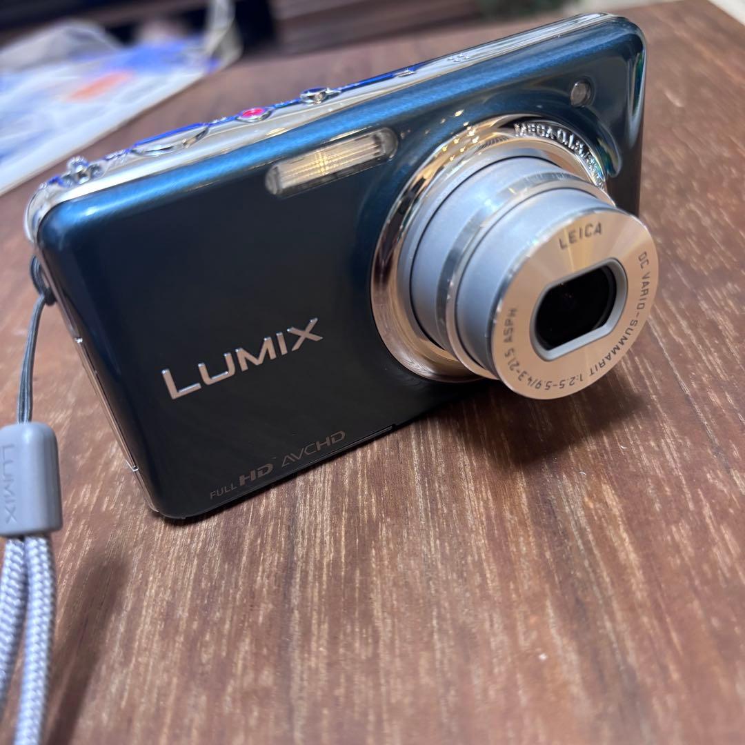 美品 Panasonic LUMIX ルミックス ブルー コンデジ　デジカメ