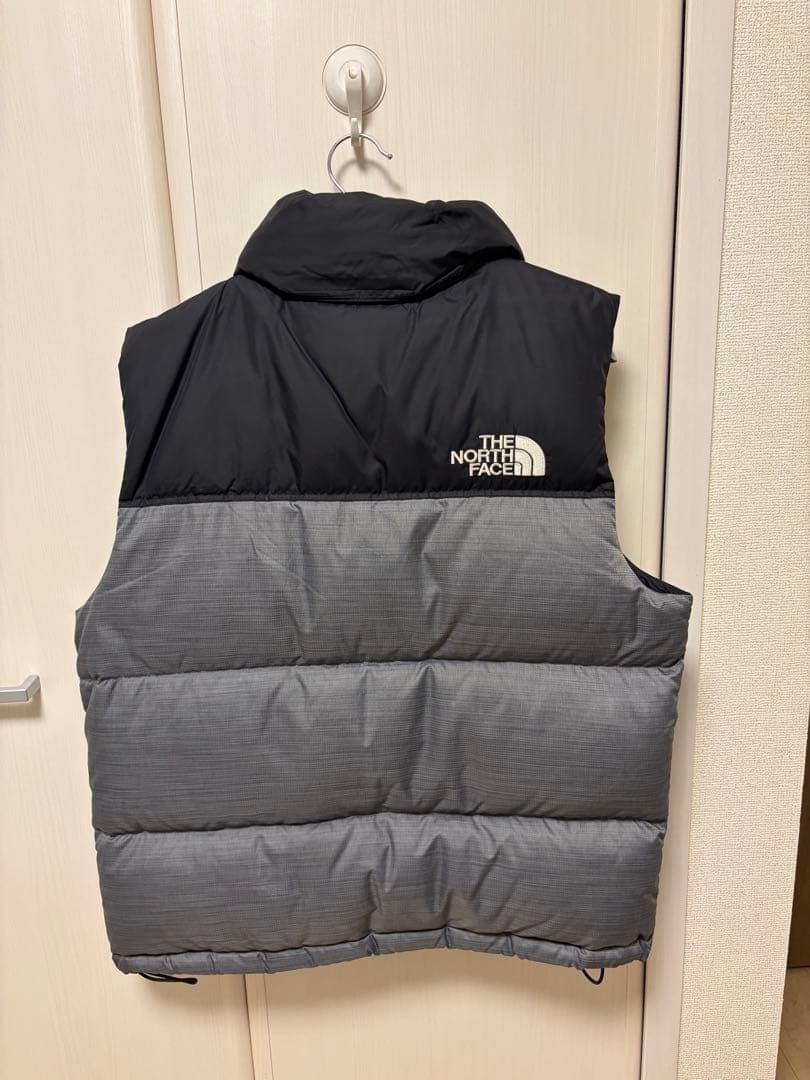 美品 ヌプシベスト グレー
