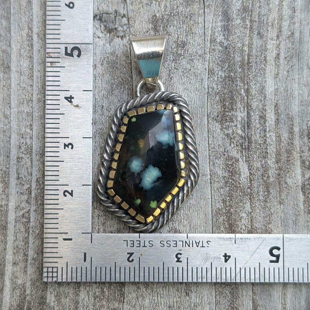 マッツン　ハンドメイドのターコイズトップ　インディアンジュエリー風