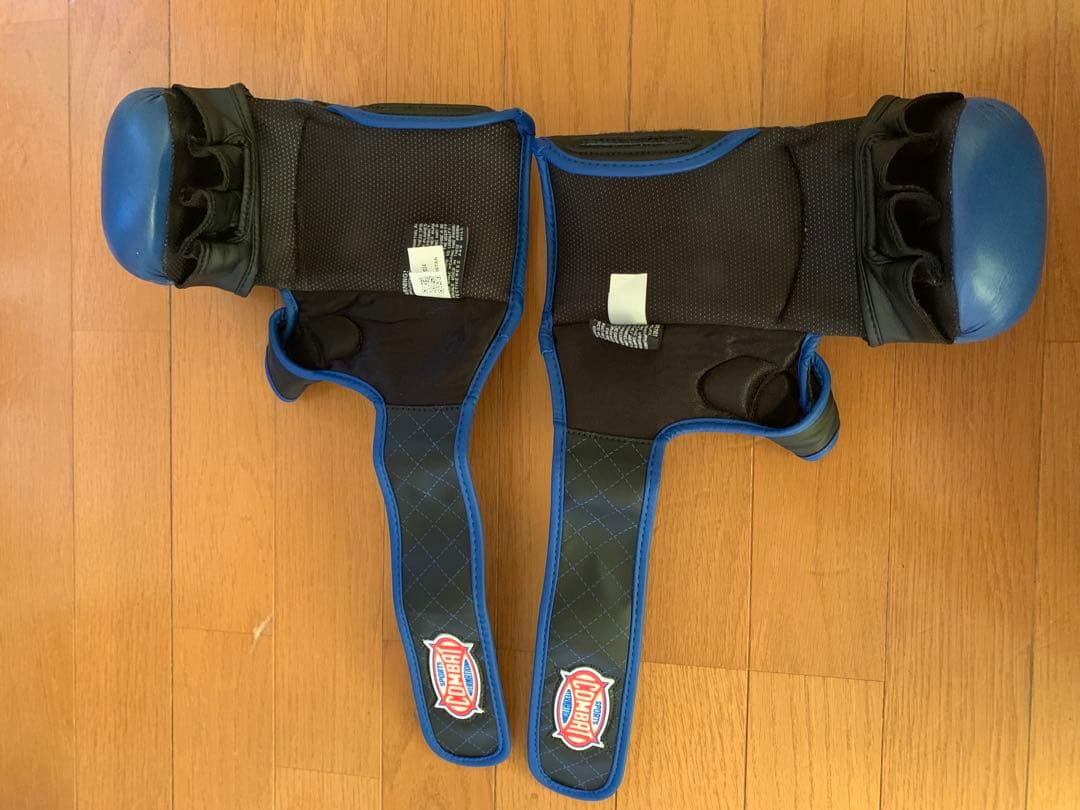 Combat Sports Max Strike オープンフィンガーグローブ