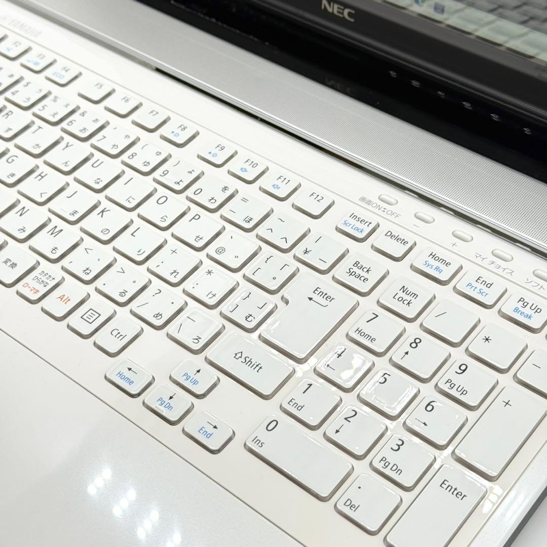 美品 NEC ノートPC i7 新品SSD Blu-ray Office2024