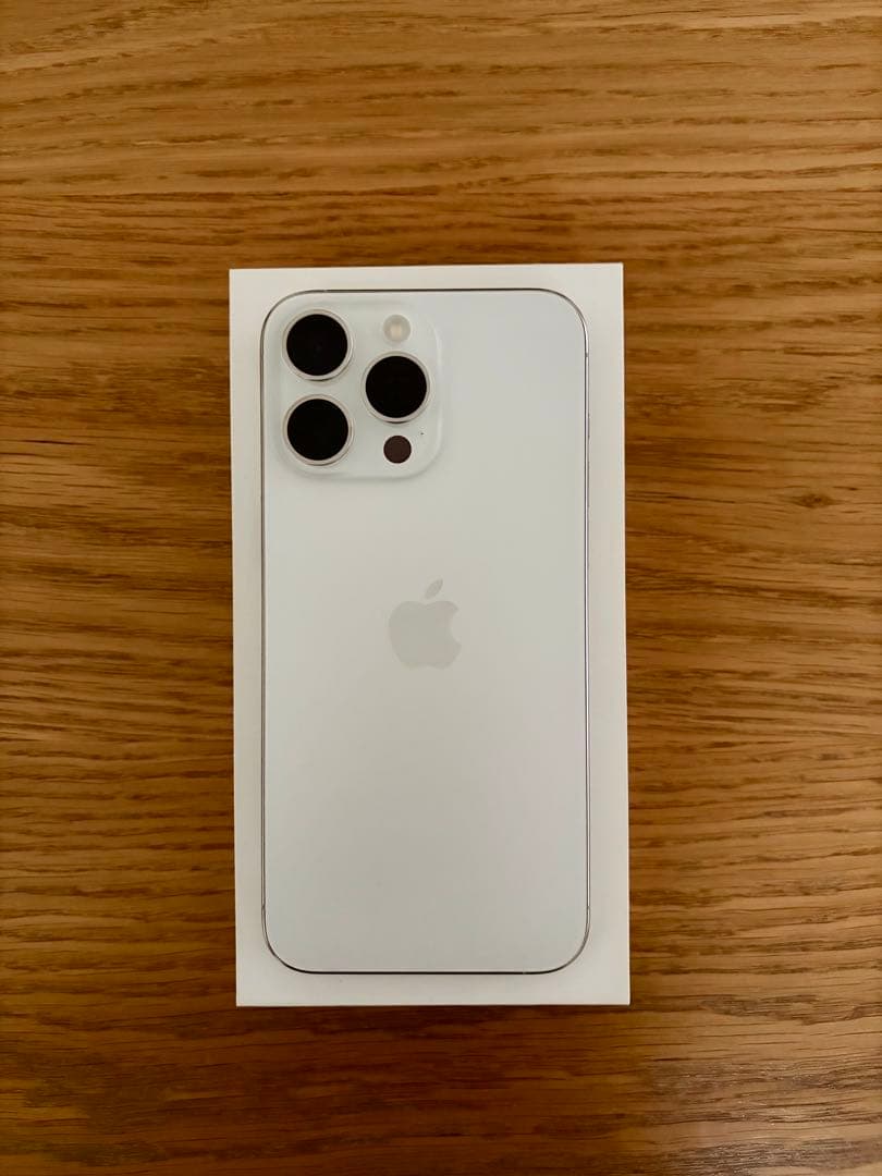 iPhone 15 ProMax 512gb ホワイト バッテリー94%