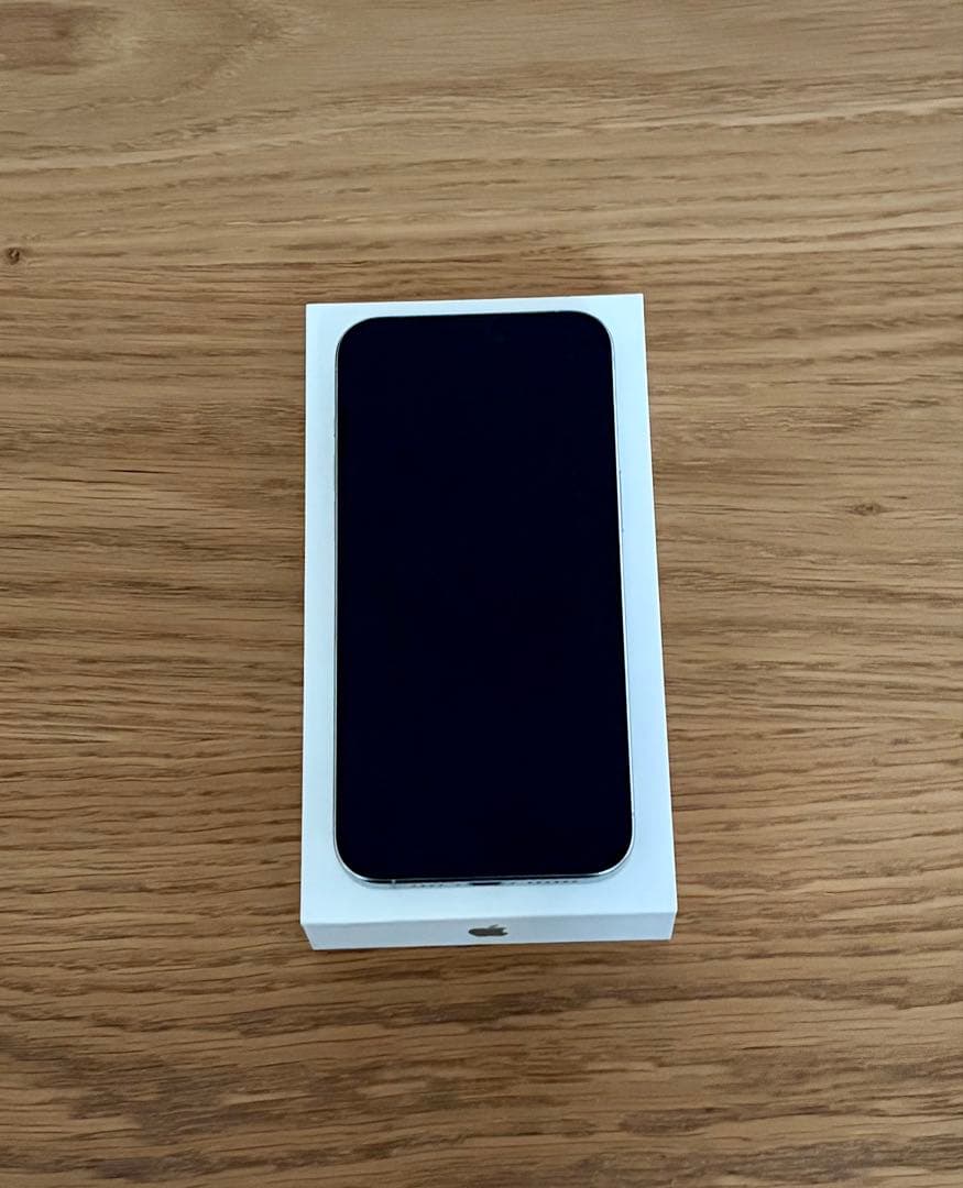 iPhone 15 ProMax 512gb ホワイト バッテリー94%